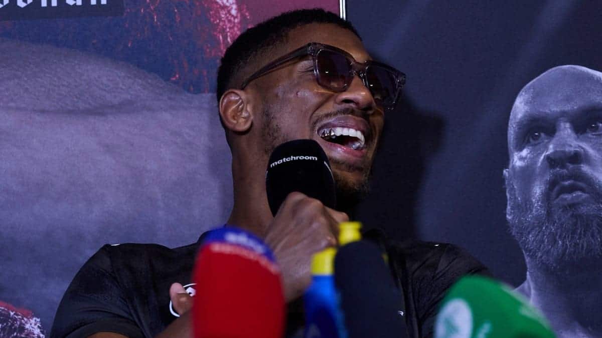 Anthony Joshua laughs off criticism