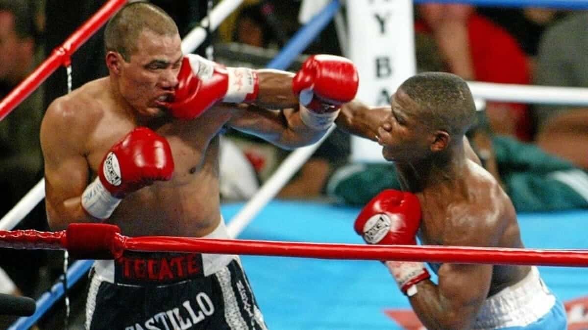 Floyd Mayweather vs Jose Luis Castillo